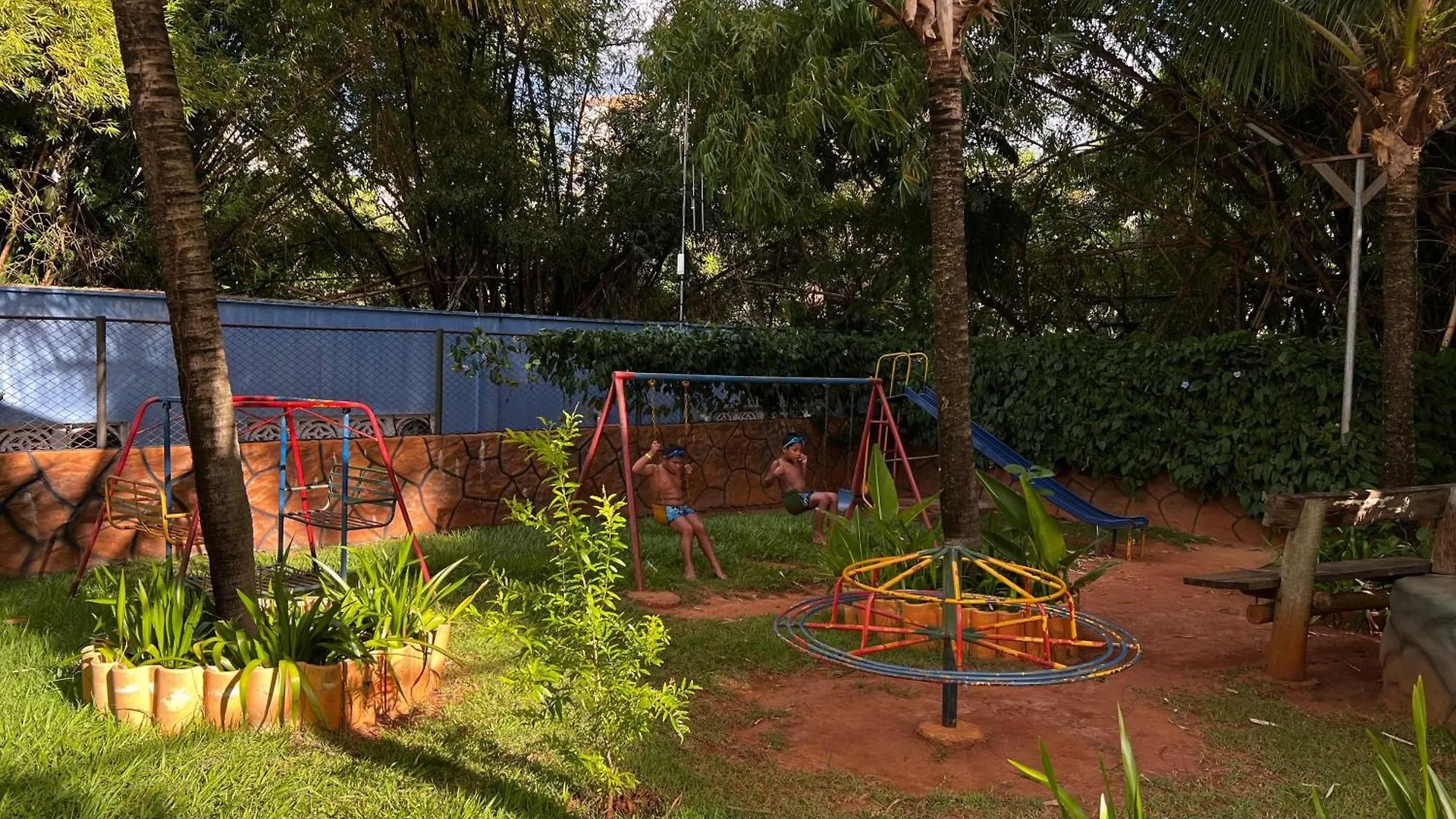 Hotel apartamentowy Flat Com Piscinas Termais E Area De Lazer Completa Caldas Novas