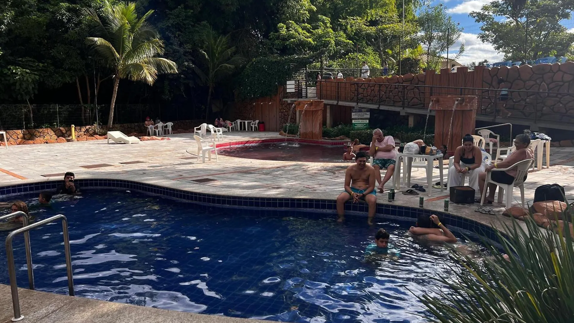 Hotel apartamentowy Flat Com Piscinas Termais E Area De Lazer Completa Caldas Novas Brazylia