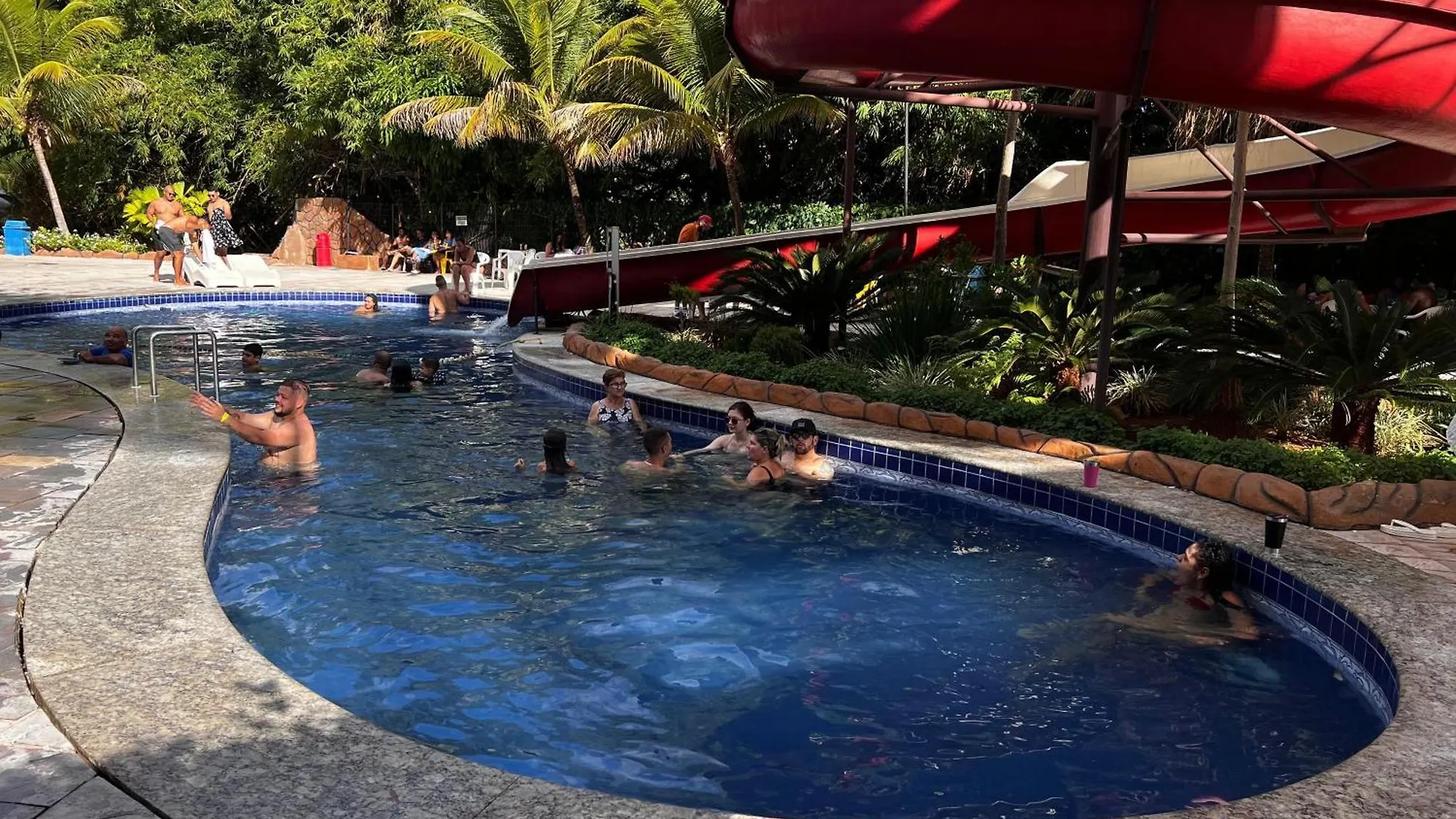 Flat Com Piscinas Termais E Area De Lazer Completa Caldas Novas Brazylia